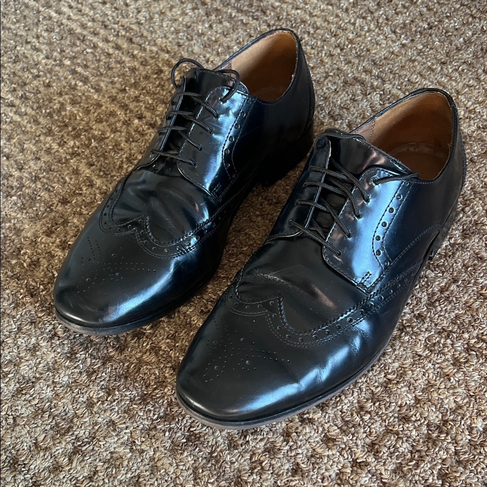 Men’s Florsheim 12D Black Leather Wingtip Oxfords